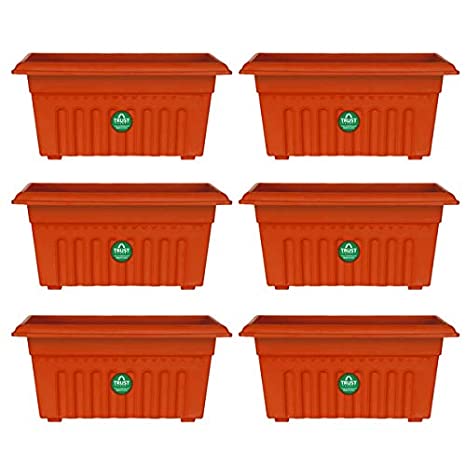 UV treated rectangular plastic planter: